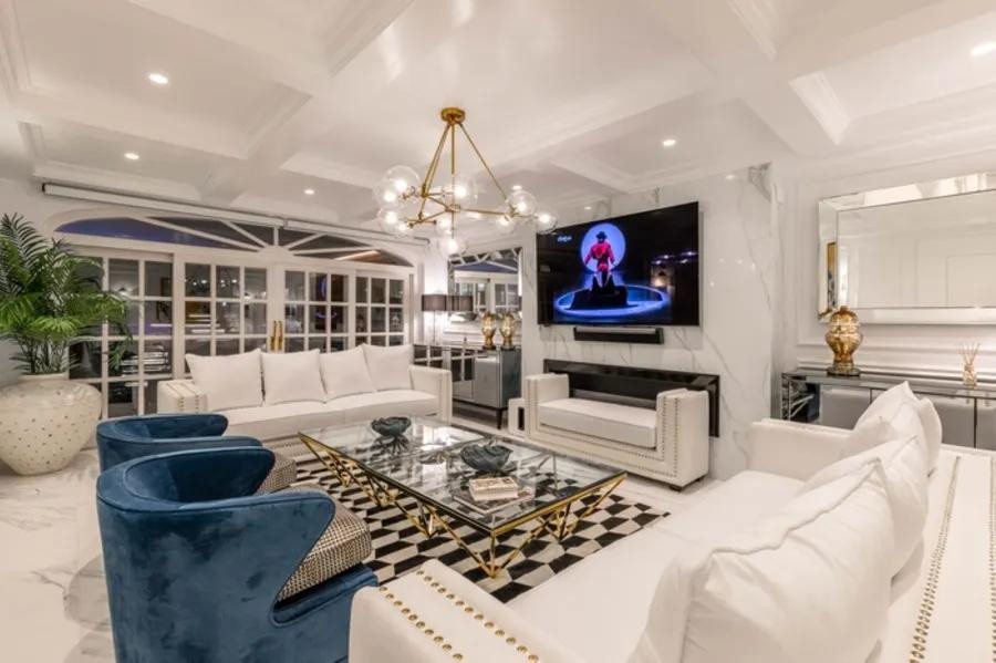 Image {index}: Detached Villa For sale, Puerto Banús, €30,000,000 [HFM-CL10241]