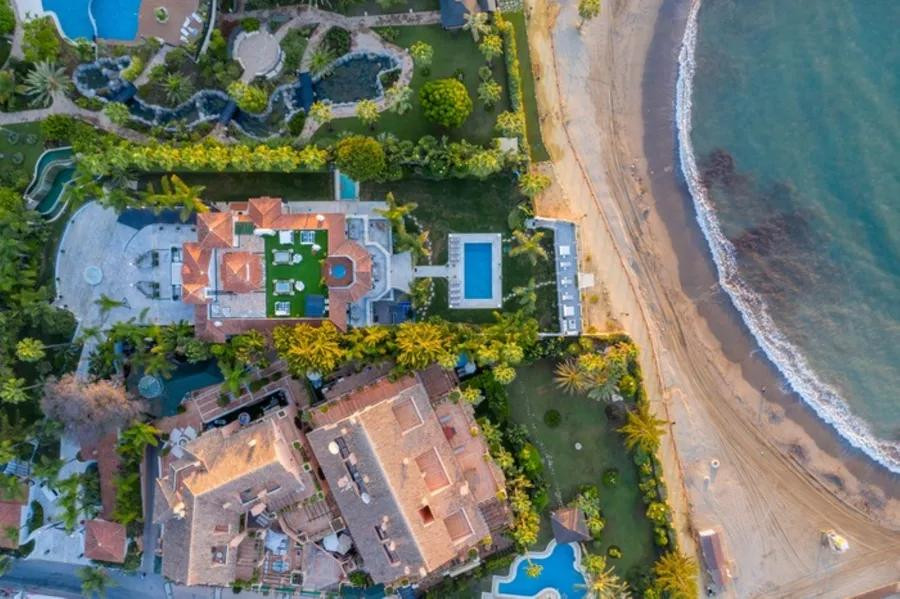 Image {index}: Detached Villa For sale, Puerto Banús, €30,000,000 [HFM-CL10241]