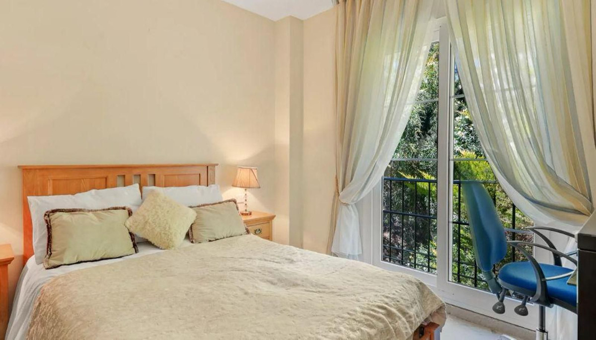 Image {index}: Apartment For sale, Nueva Andalucía, €875,000 [HFM-D20010]