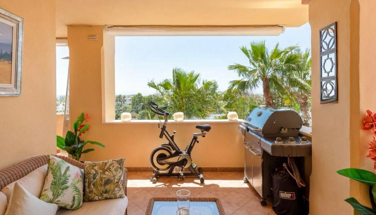 Image {index}: Apartment For sale, Nueva Andalucía, €875,000 [HFM-D20010]