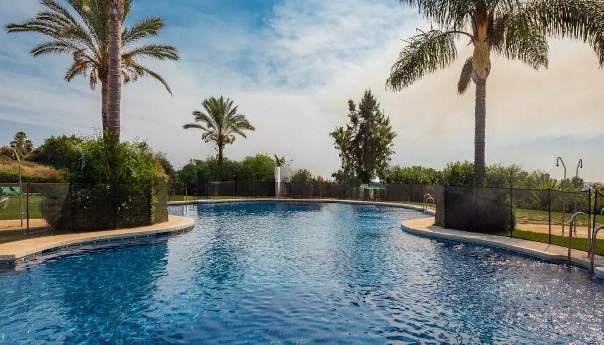 Image {index}: Apartment For sale, Nueva Andalucía, €875,000 [HFM-D20010]