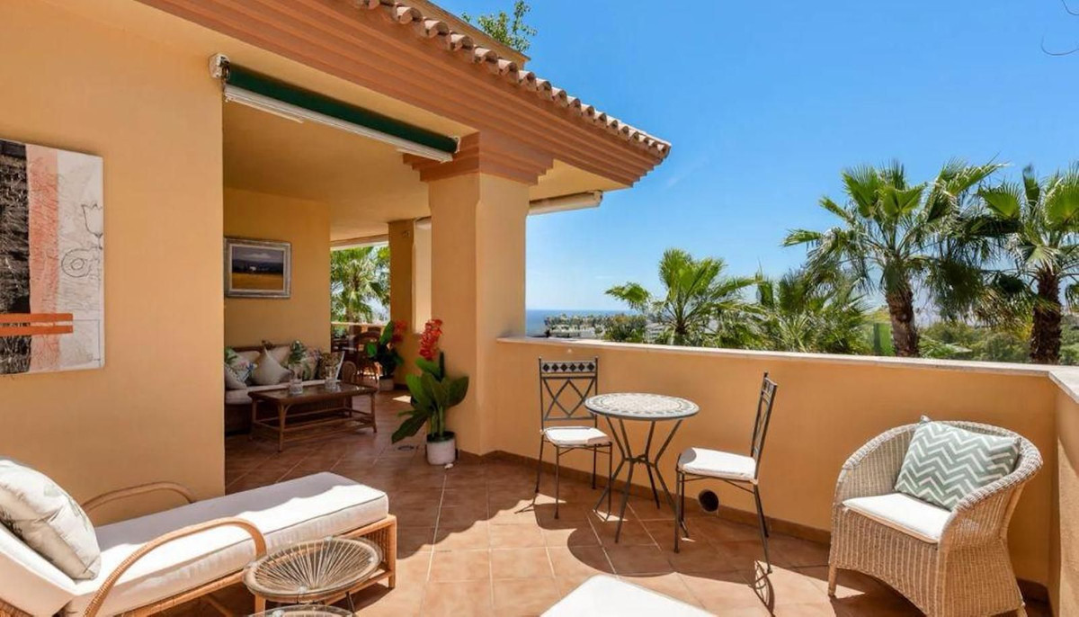 Image {index}: Apartment For sale, Nueva Andalucía, €875,000 [HFM-D20010]