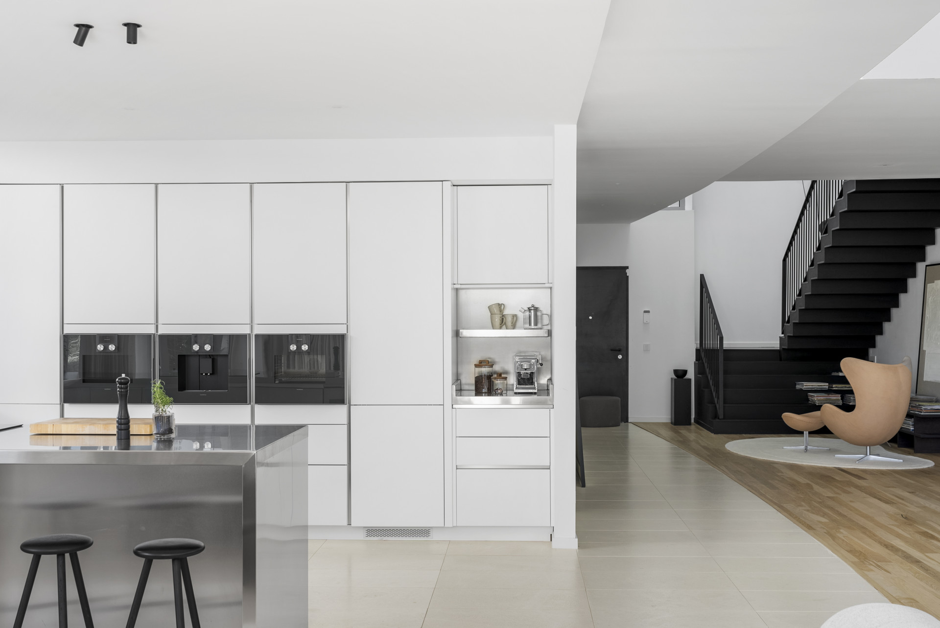 Image {index}: Semi-detached House For sale, The Golden Mile, €3,850,000 [HFM-C40252]