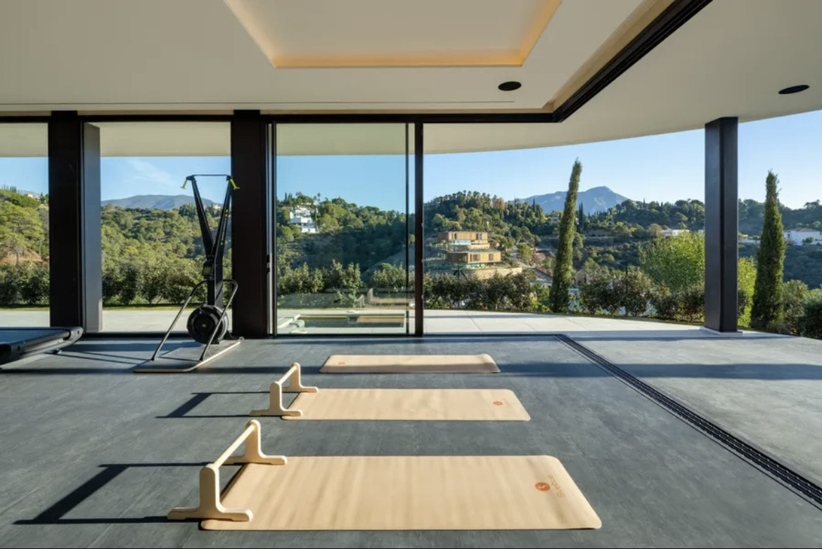 Image {index}: Detached Villa For sale, Benahavís, €11,500,000 [HFM-C40256]