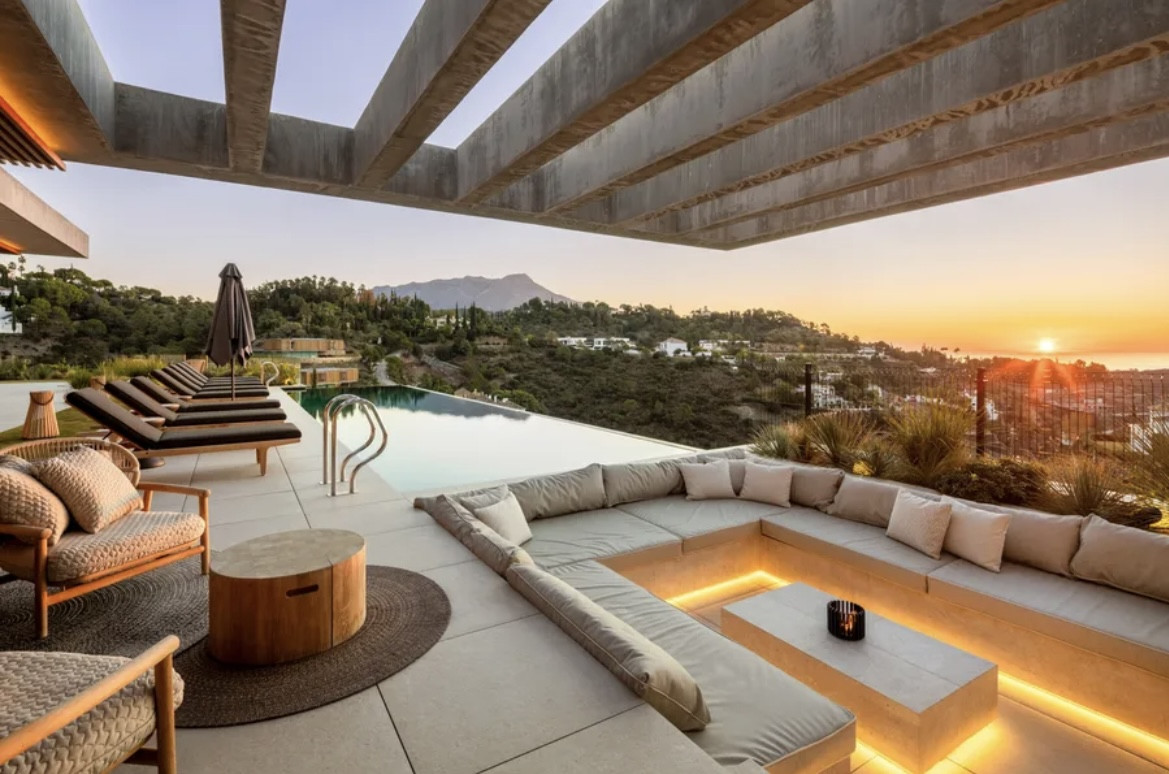 Image {index}: Detached Villa For sale, Benahavís, €11,500,000 [HFM-C40256]