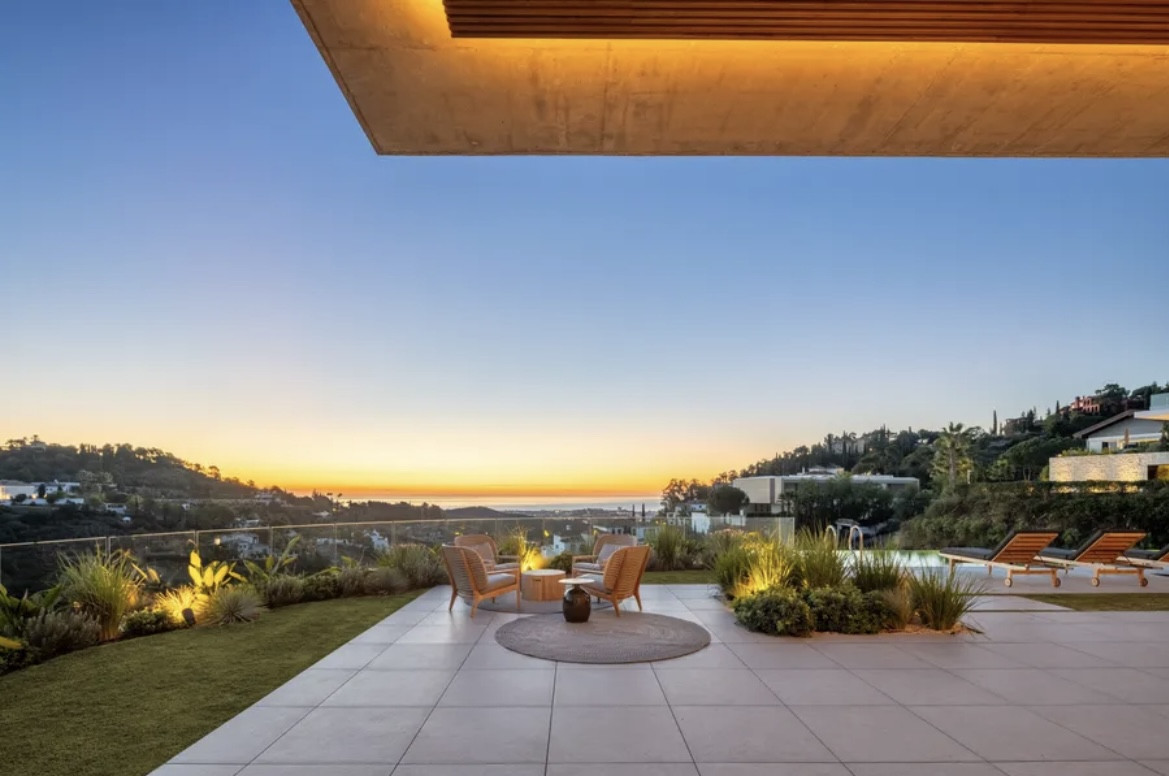 Image {index}: Detached Villa For sale, Benahavís, €11,500,000 [HFM-C40256]