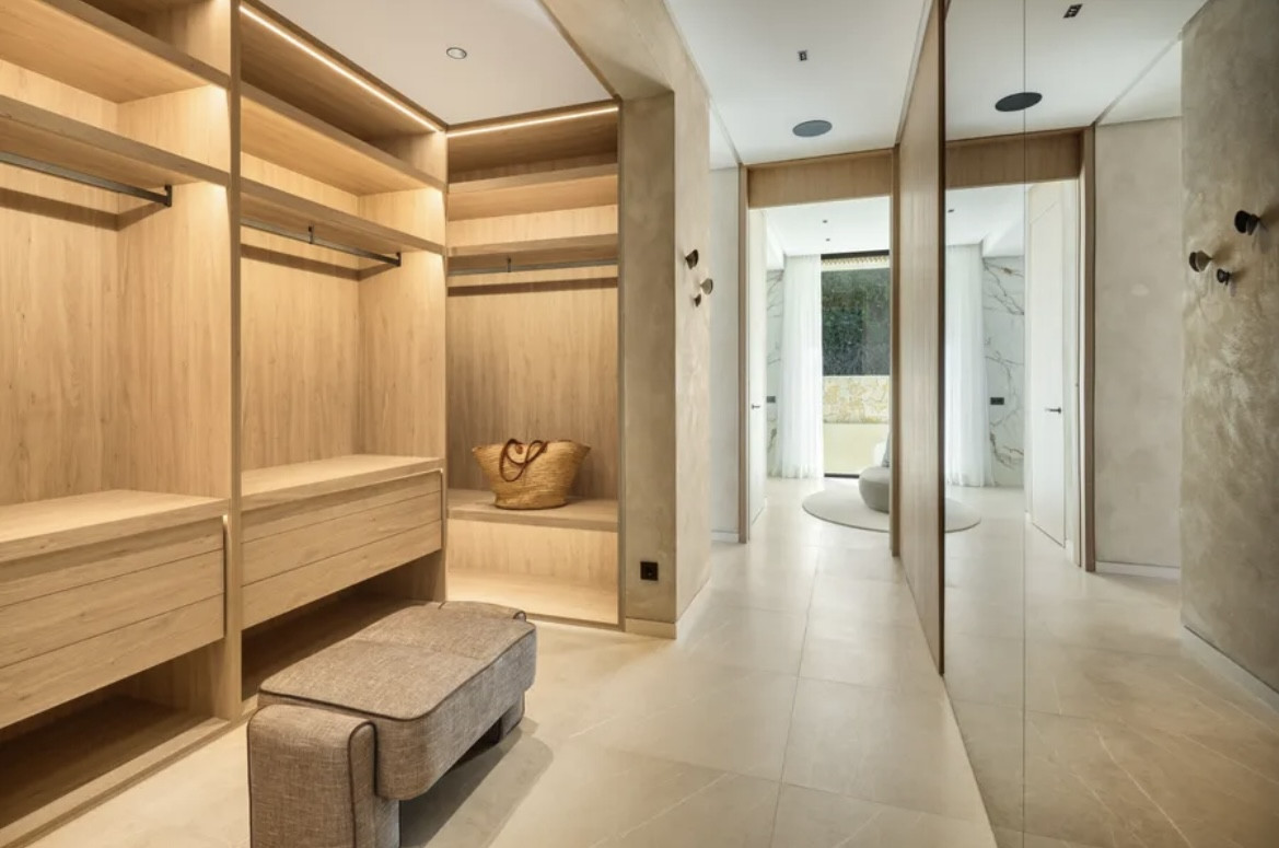 Image {index}: Detached Villa For sale, Benahavís, €11,500,000 [HFM-C40256]