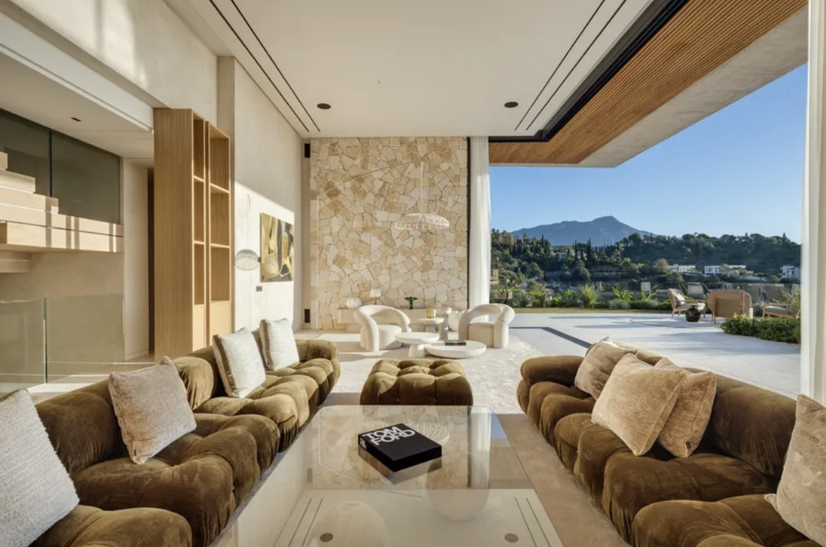 Image {index}: Detached Villa For sale, Benahavís, €11,500,000 [HFM-C40256]