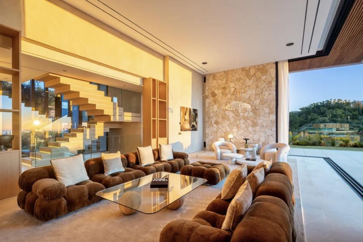 Image {index}: Detached Villa For sale, Benahavís, €11,500,000 [HFM-C40256]