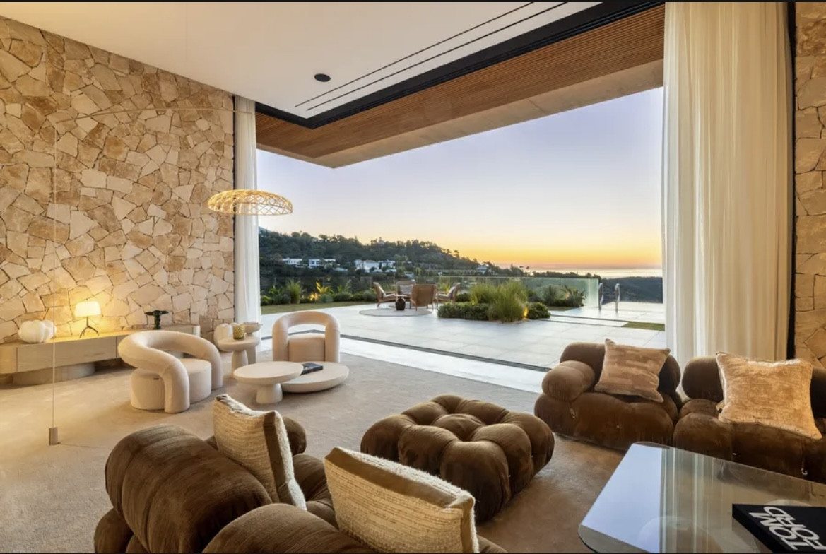 Image {index}: Detached Villa For sale, Benahavís, €11,500,000 [HFM-C40256]