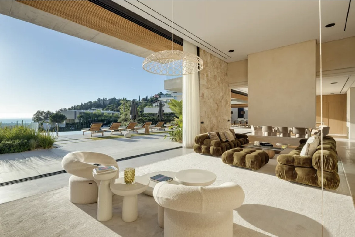 Image {index}: Detached Villa For sale, Benahavís, €11,500,000 [HFM-C40256]