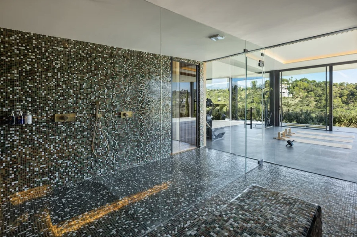 Image {index}: Detached Villa For sale, Benahavís, €11,500,000 [HFM-C40256]