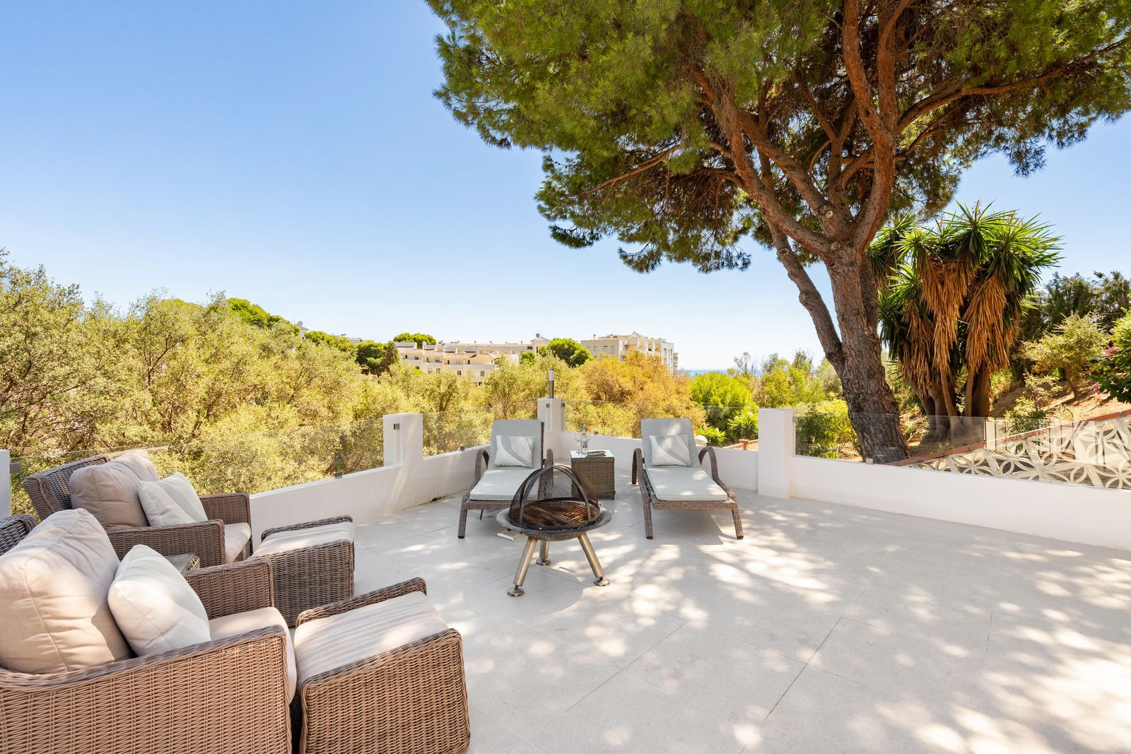 Image {index}: detached villa For sale, Fuengirola, €1,275,000 [HFMs683549]