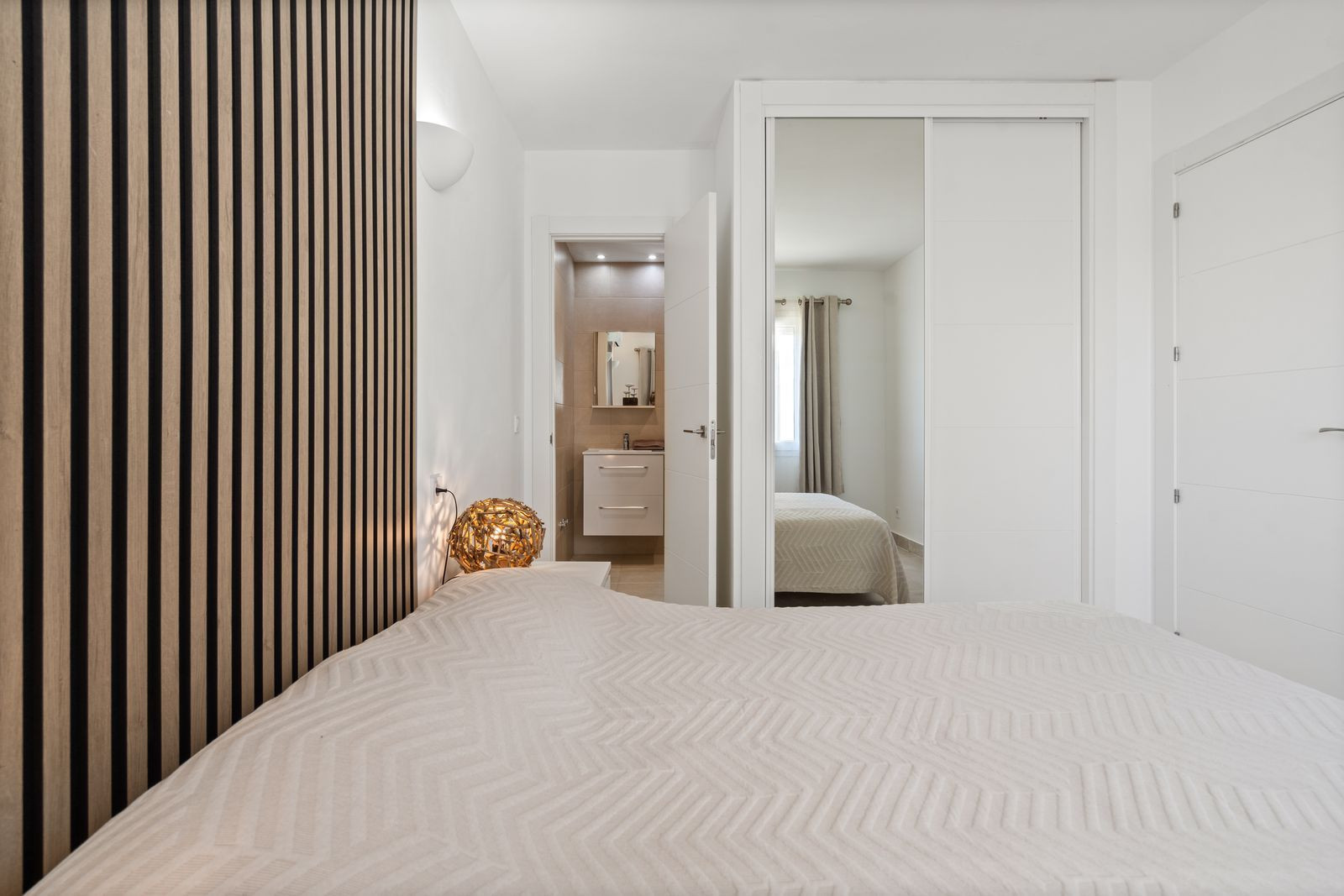 Image {index}: detached villa For sale, Fuengirola, €1,275,000 [HFMs683549]