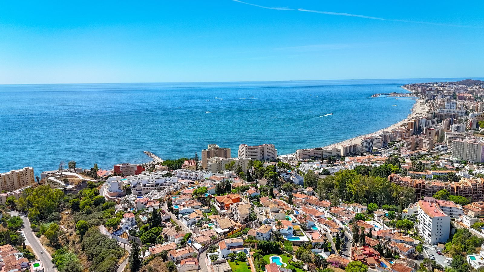 Image {index}: detached villa For sale, Fuengirola, €1,275,000 [HFMs683549]