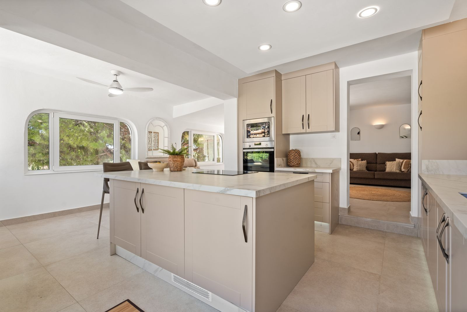 Image {index}: detached villa For sale, Fuengirola, €1,275,000 [HFMs683549]