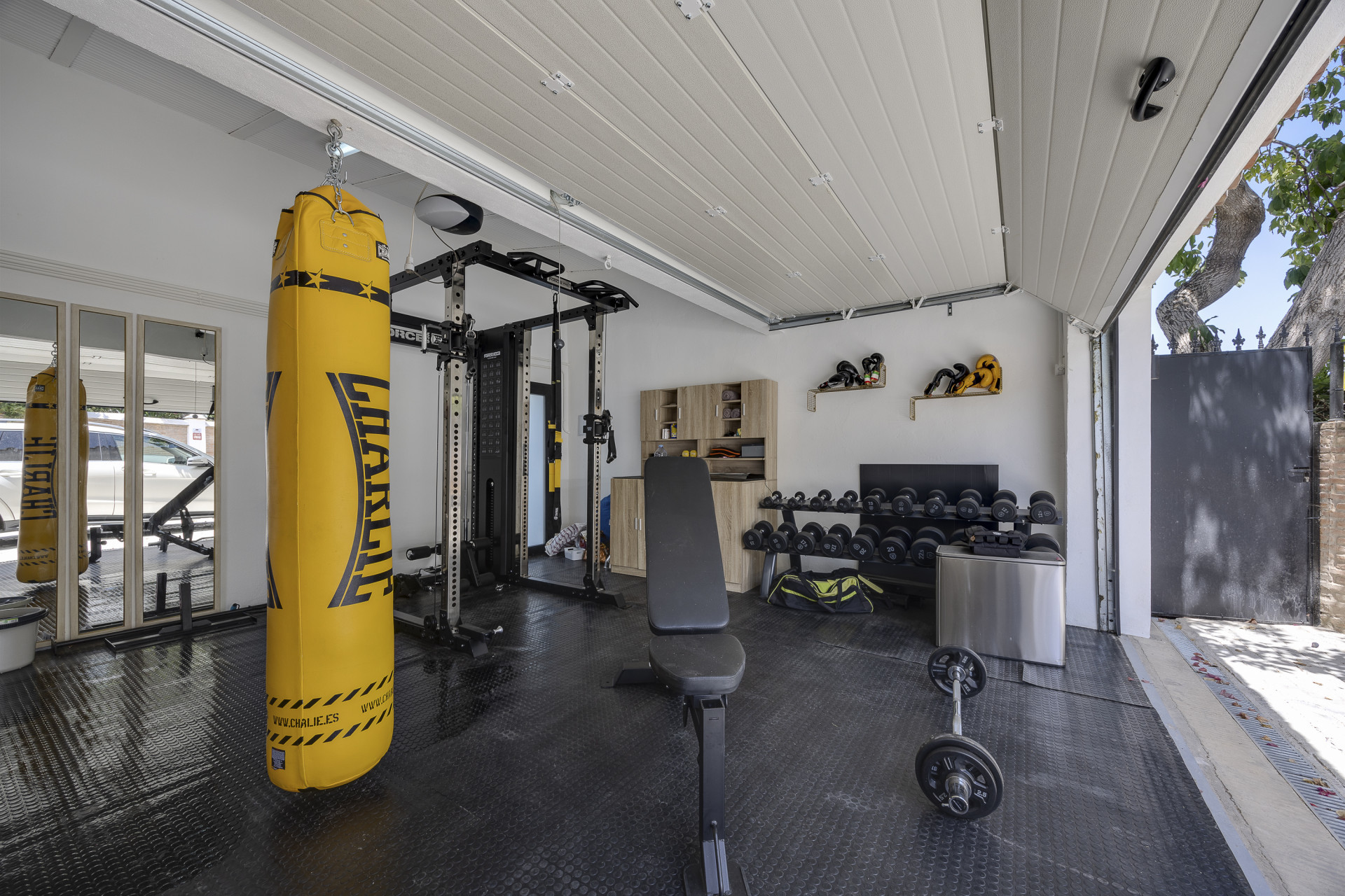 Image {index}: detached villa For sale, San Pedro de Alcántara, €2,395,000 [HFMs683551]