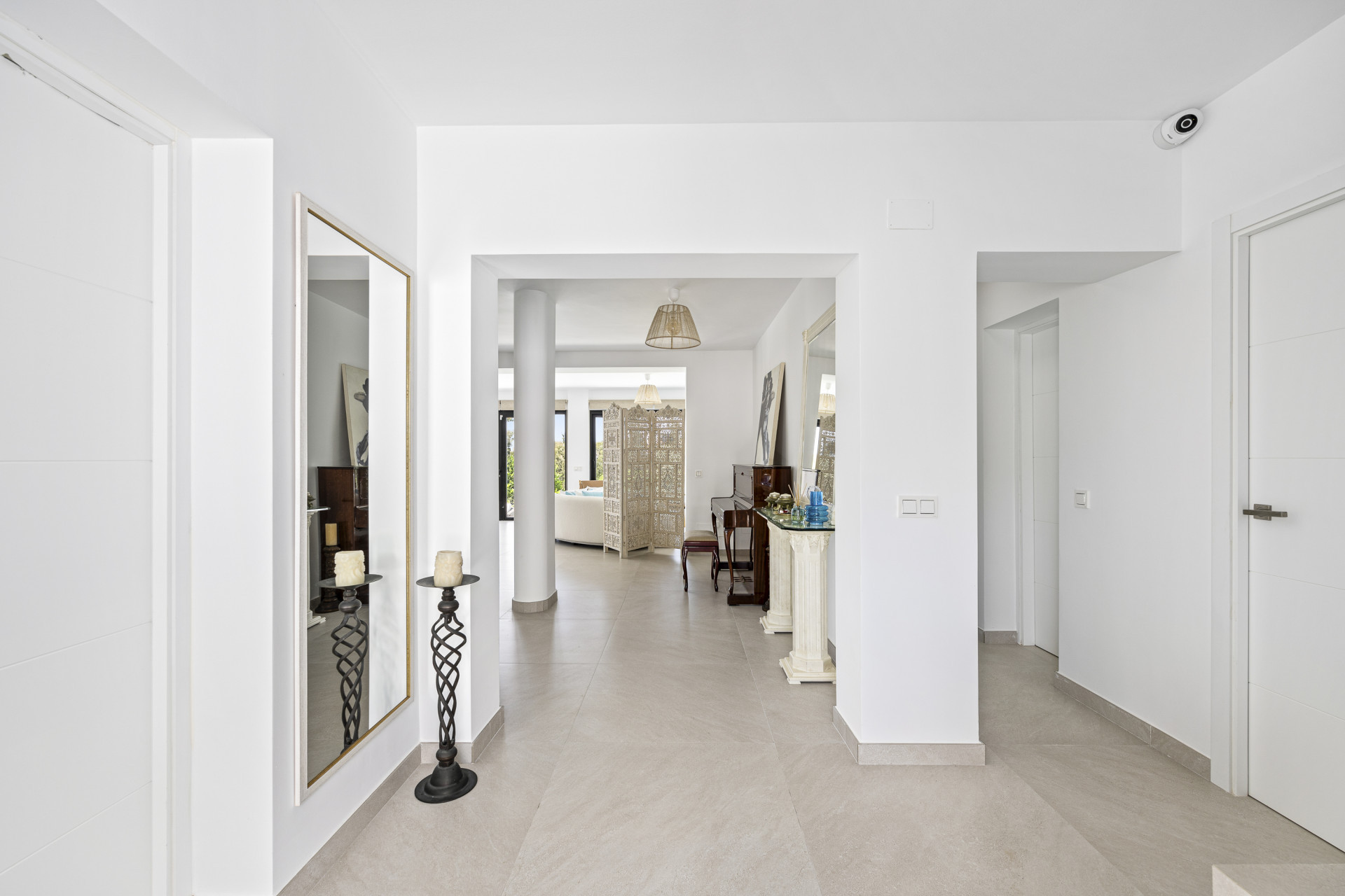 Image {index}: detached villa For sale, San Pedro de Alcántara, €2,395,000 [HFMs683551]