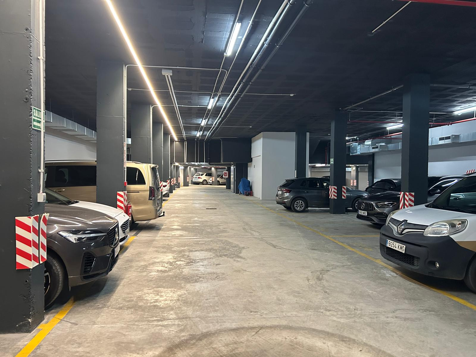 Image {index}: Penthouse Duplex For sale, Estepona, €949,000 [HFM-D20012]