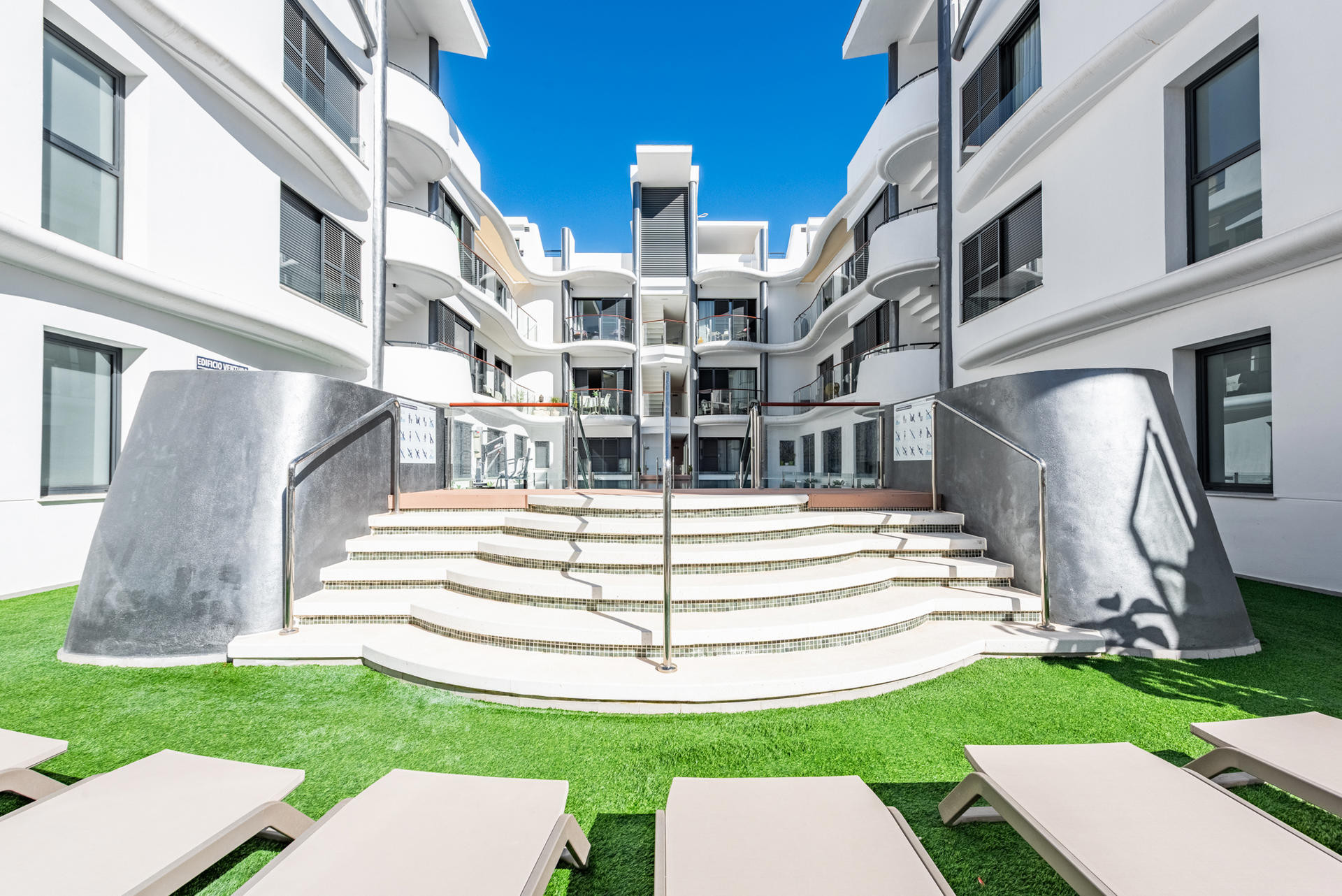 Image {index}: Penthouse Duplex For sale, Estepona, €949,000 [HFM-D20012]