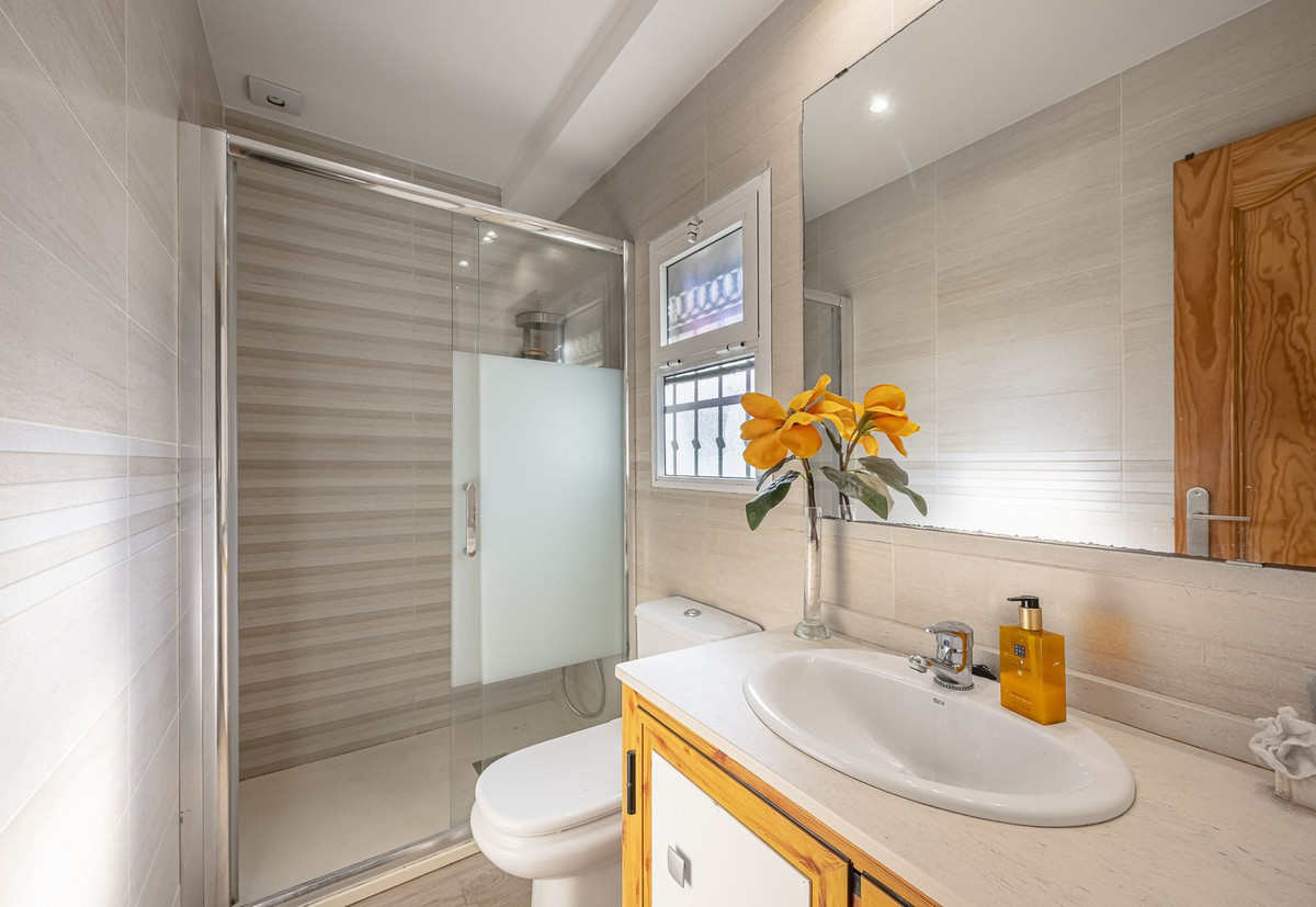 Image {index}: apartamento planta baja For sale, Nueva Andalucía, €422,000 [HFMs683554]