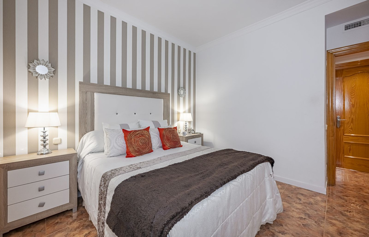 Image {index}: apartamento planta baja For sale, Nueva Andalucía, €422,000 [HFMs683554]