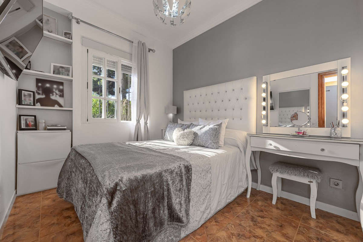 Image {index}: apartamento planta baja For sale, Nueva Andalucía, €422,000 [HFMs683554]