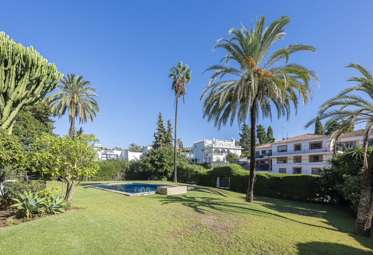 Image {index}: apartamento planta baja For sale, Nueva Andalucía, €422,000 [HFMs683554]
