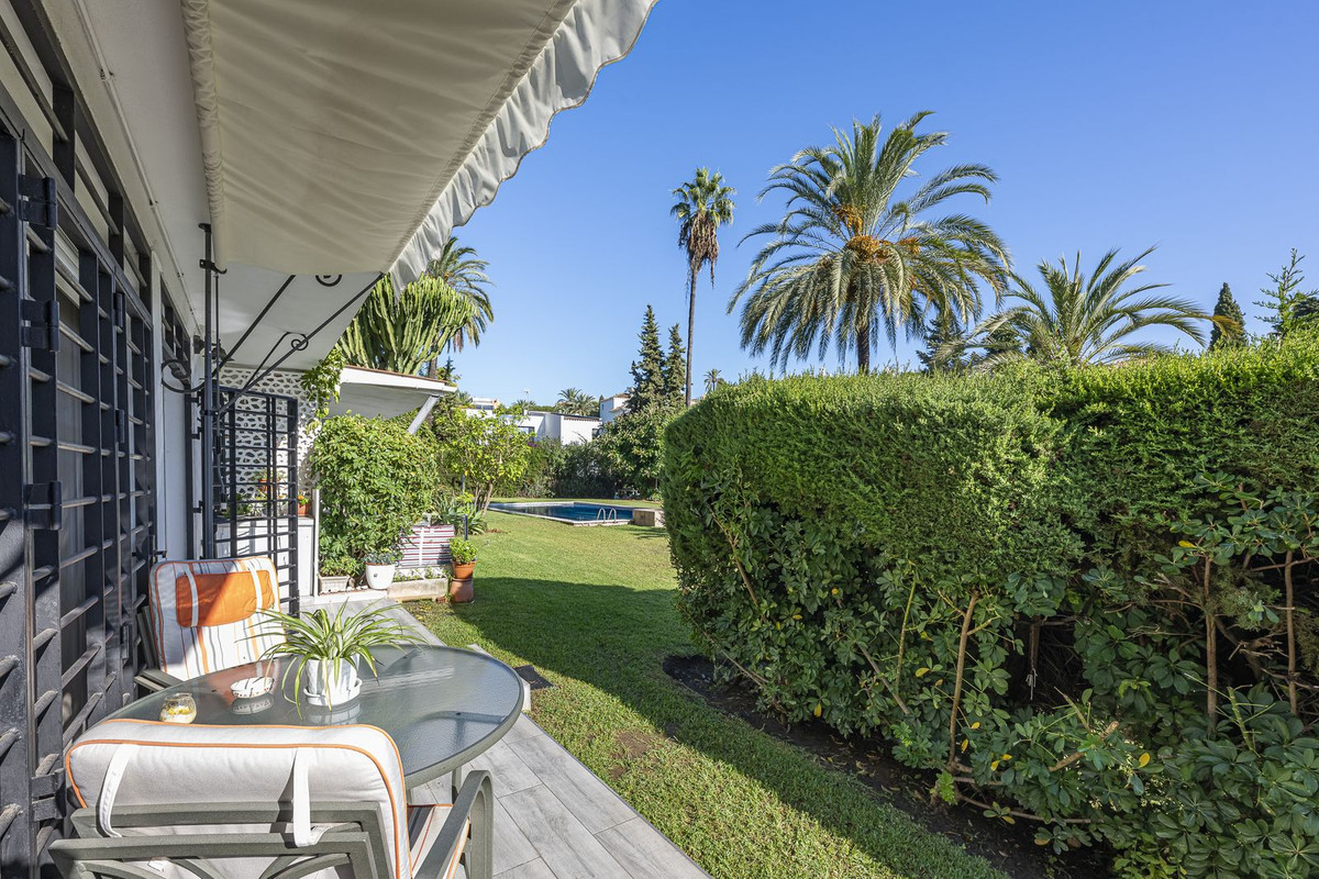 Image {index}: apartamento planta baja For sale, Nueva Andalucía, €422,000 [HFMs683554]