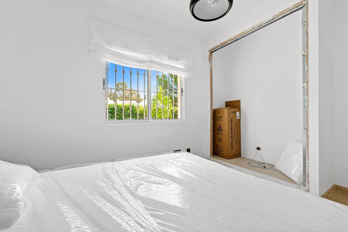 Image {index}: ground floor apartment For sale, Nueva Andalucía, €699,000 [HFMs684110]