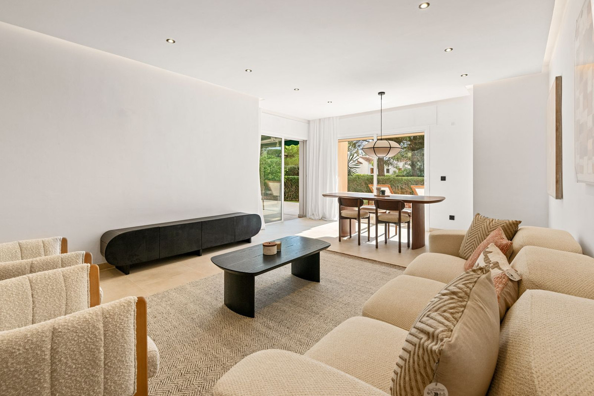 Image {index}: ground floor apartment For sale, Nueva Andalucía, €699,000 [HFMs684110]