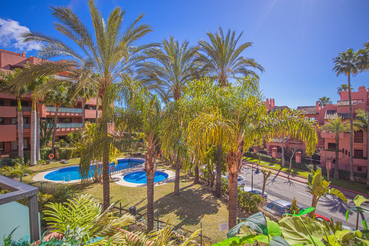 Image {index}: apartment For sale, Estepona, €700,000 [HFMs684117]