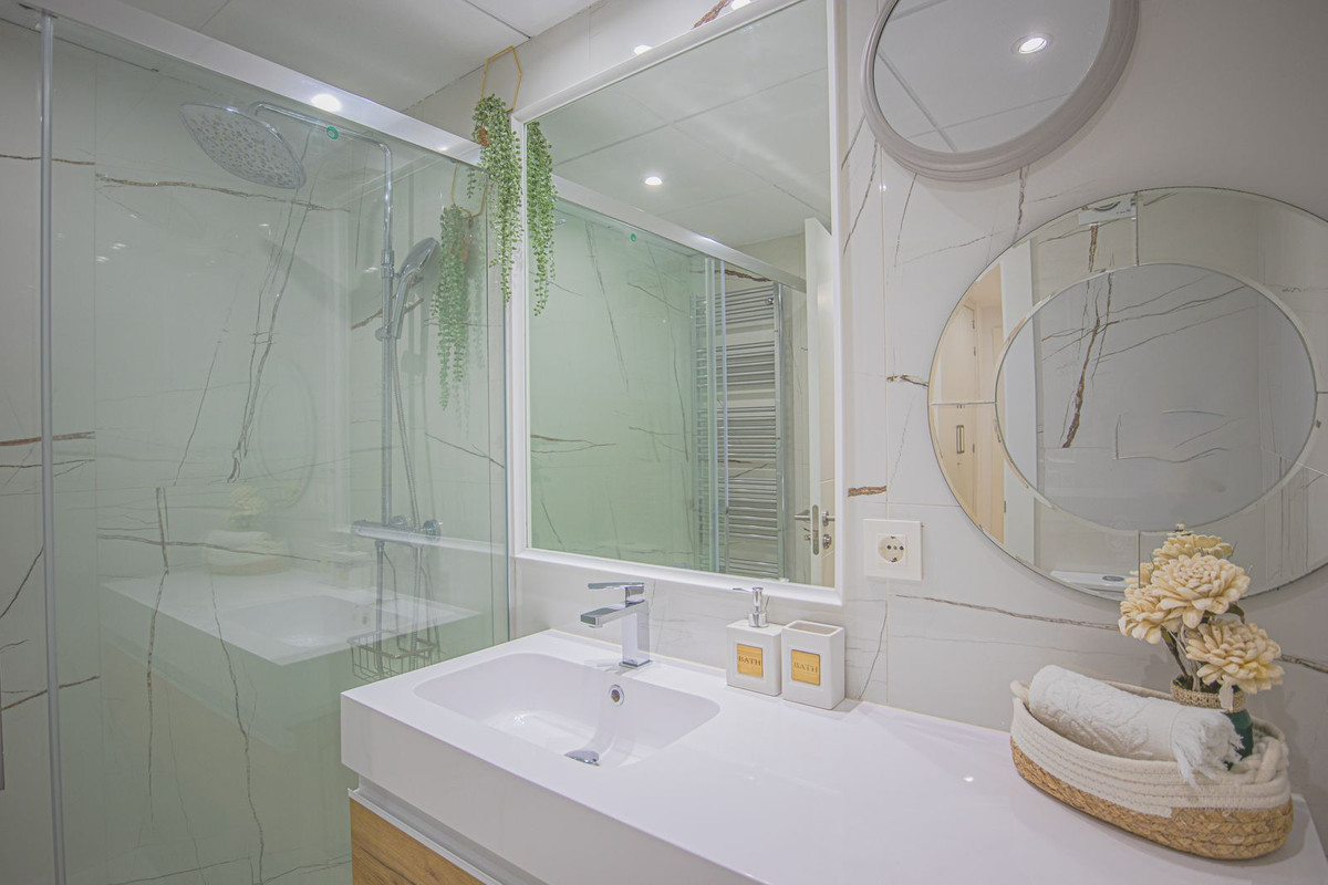 Image {index}: apartment For sale, Estepona, €700,000 [HFMs684117]