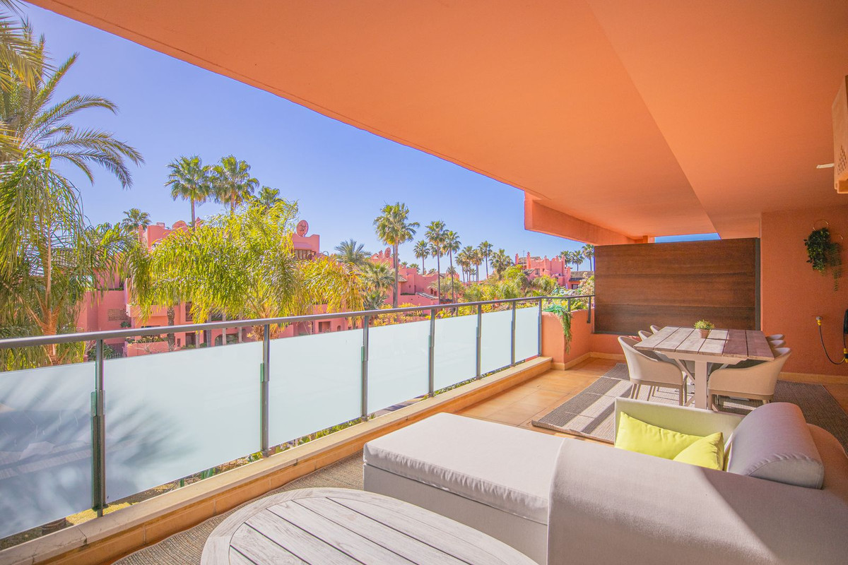 Image {index}: apartment For sale, Estepona, €700,000 [HFMs684117]