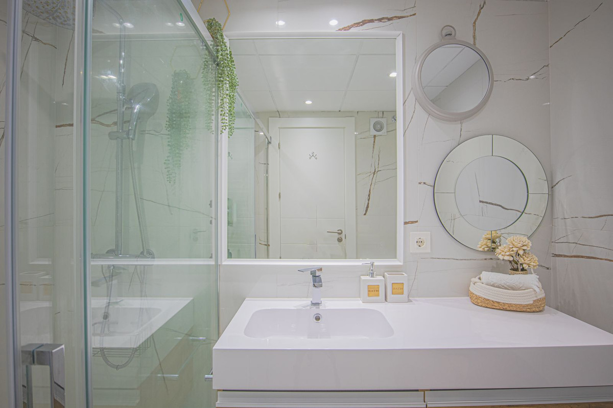 Image {index}: apartment For sale, Estepona, €700,000 [HFMs684117]