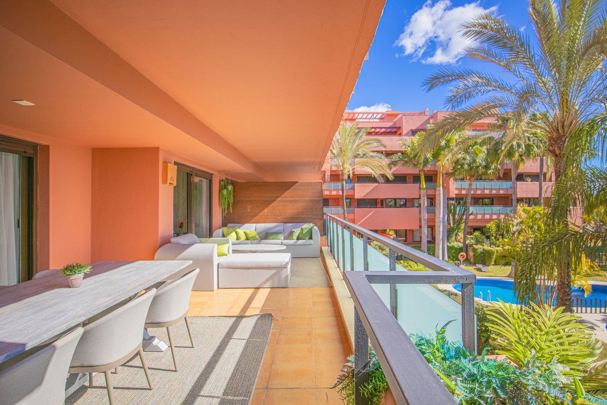 Image {index}: apartment For sale, Estepona, €700,000 [HFMs684117]