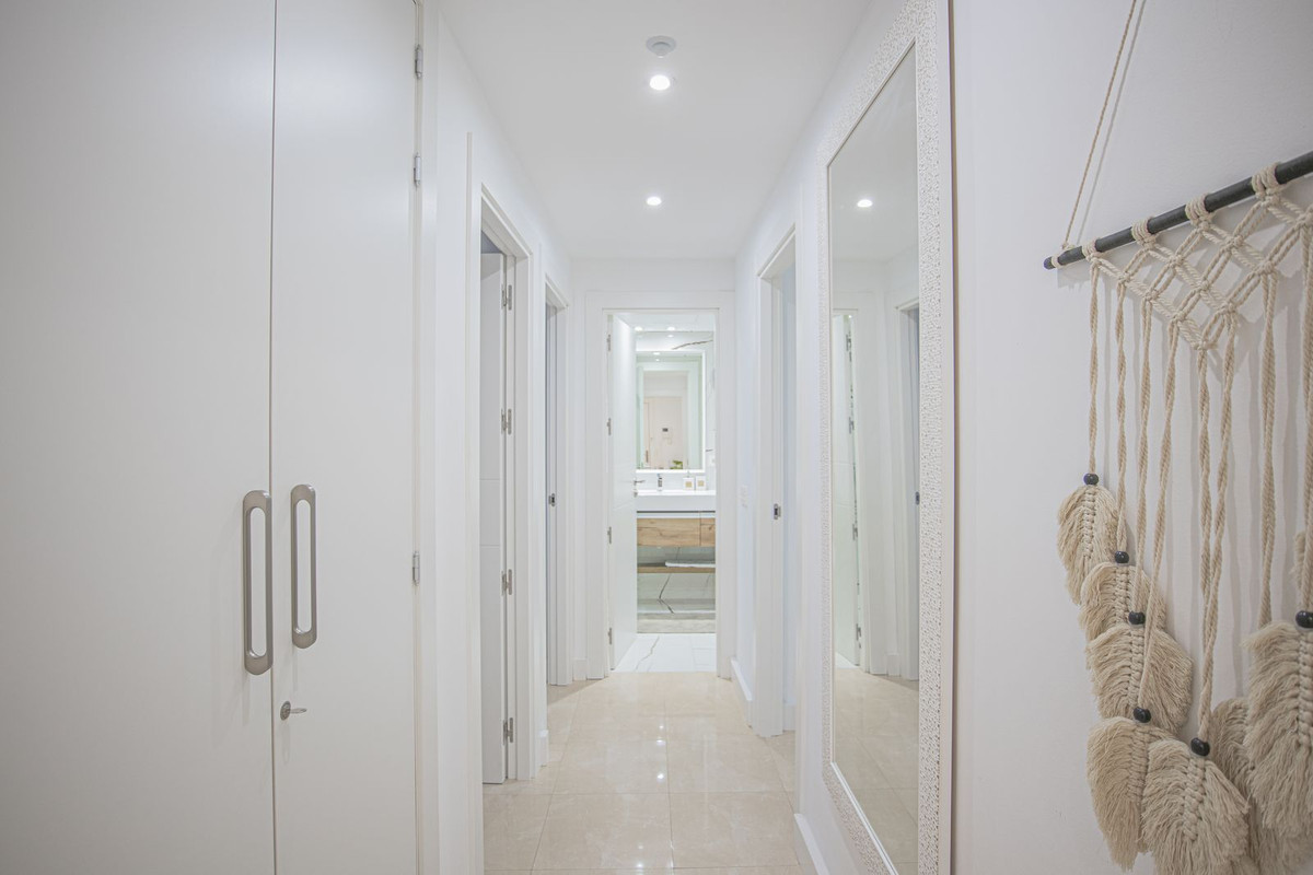 Image {index}: apartment For sale, Estepona, €700,000 [HFMs684117]