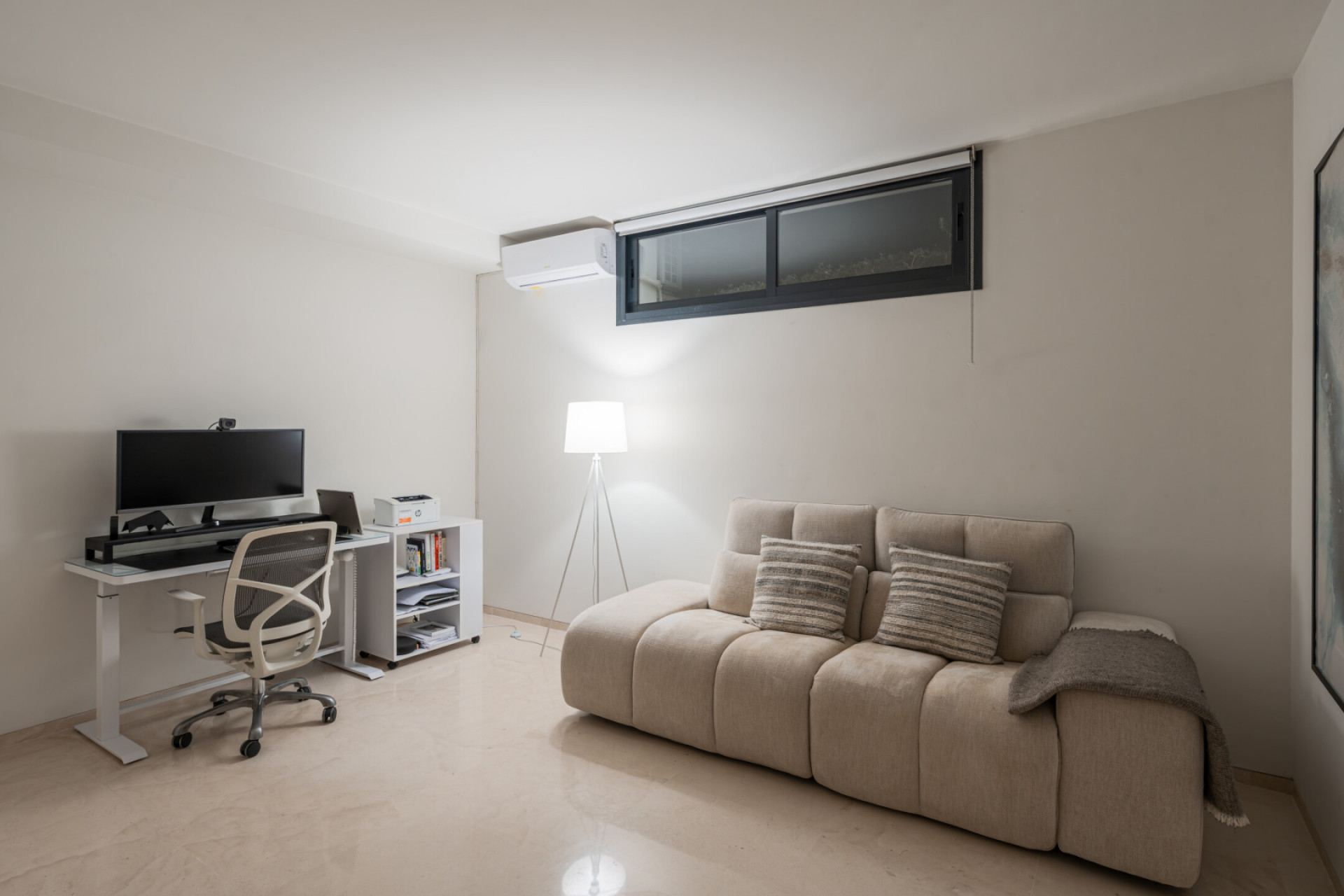 Image {index}: detached villa For sale, Nueva Andalucía, €3,980,000 [HFMs683587]