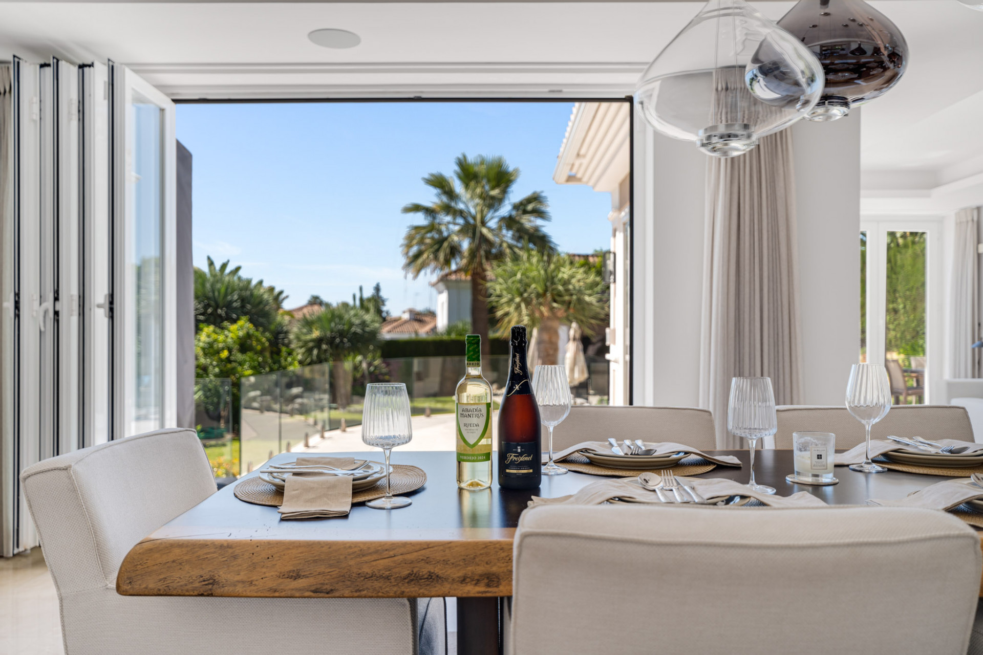 Image {index}: detached villa For sale, Nueva Andalucía, €3,650,000 [HFMs683590]