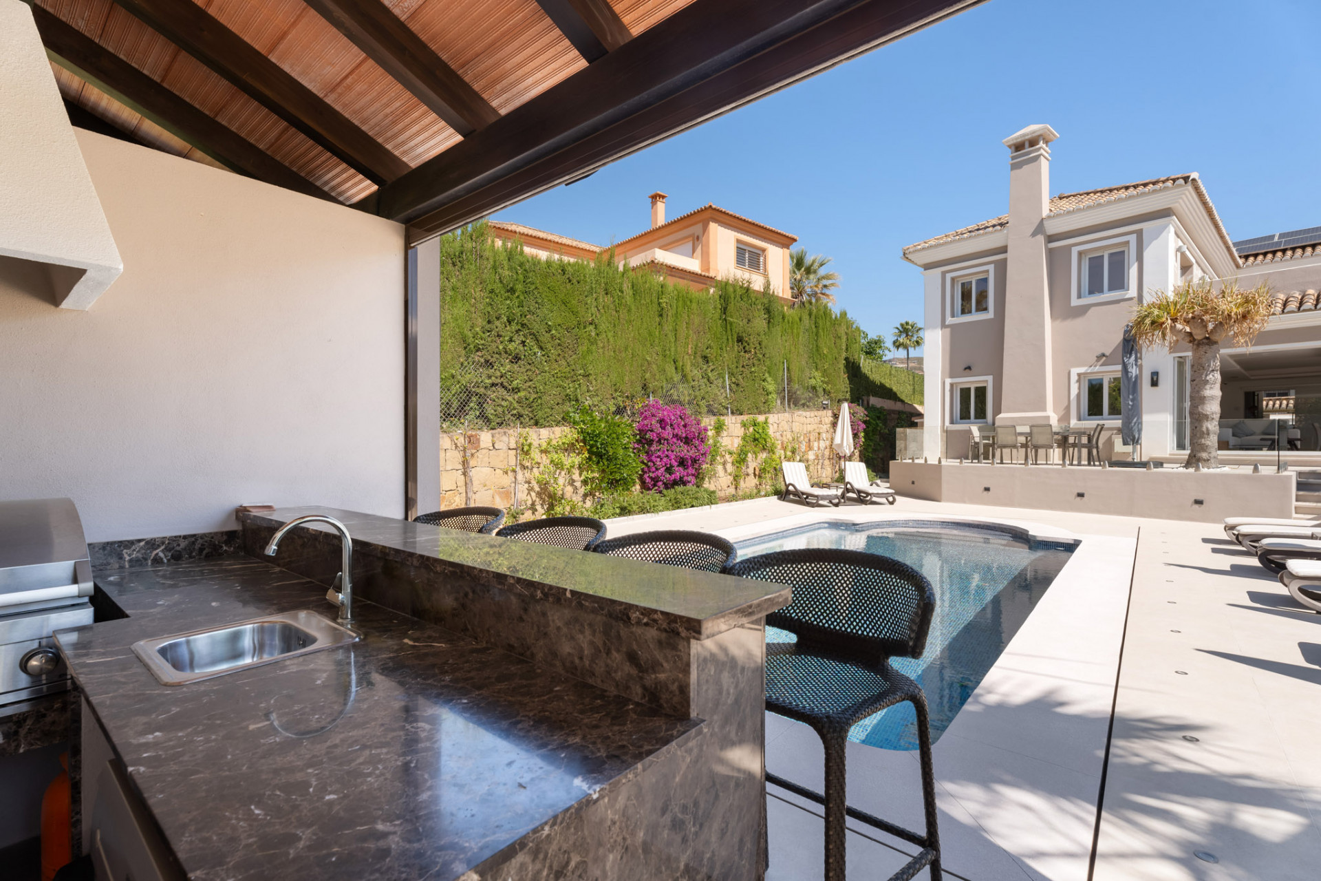 Image {index}: detached villa For sale, Nueva Andalucía, €3,650,000 [HFMs683590]