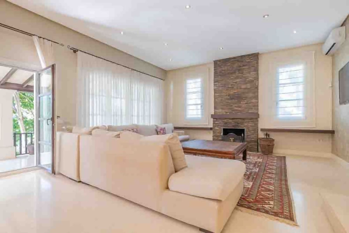 Image 7: Detached Villa For sale, sotogrande, €1,924,000 [HFMs727187]