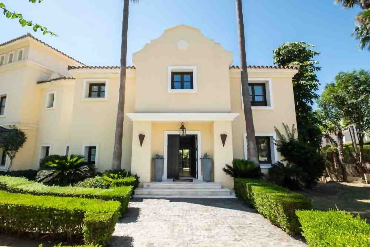 Image 21: Detached Villa For sale, sotogrande, €1,924,000 [HFMs727187]