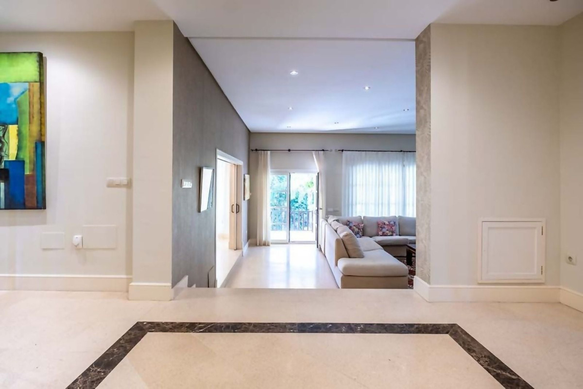 Image 13: Detached Villa For sale, sotogrande, €1,924,000 [HFMs727187]