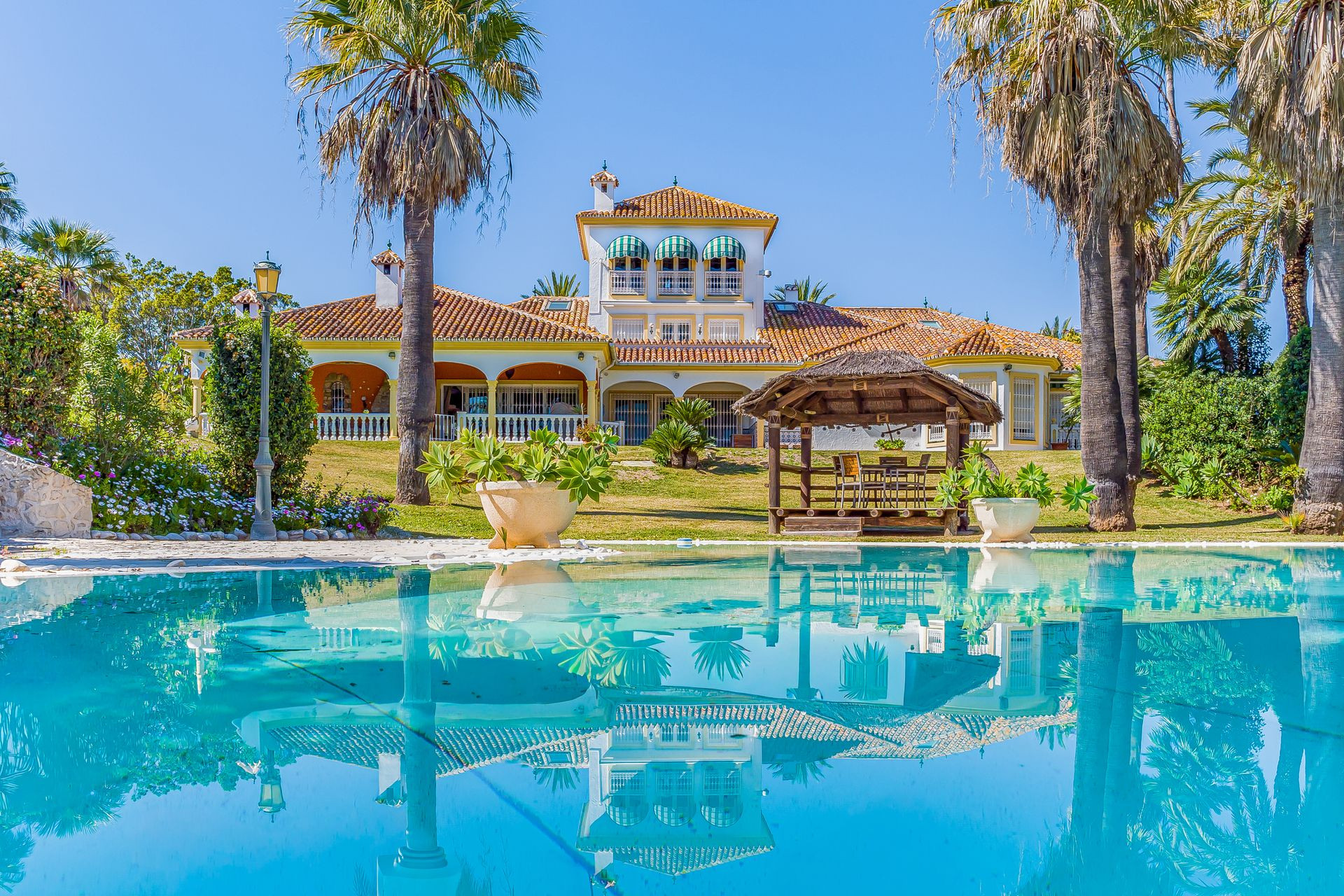 Image 1: Detached Villa For sale, Mijas Costa, €4,250,000 [HFMs724628]