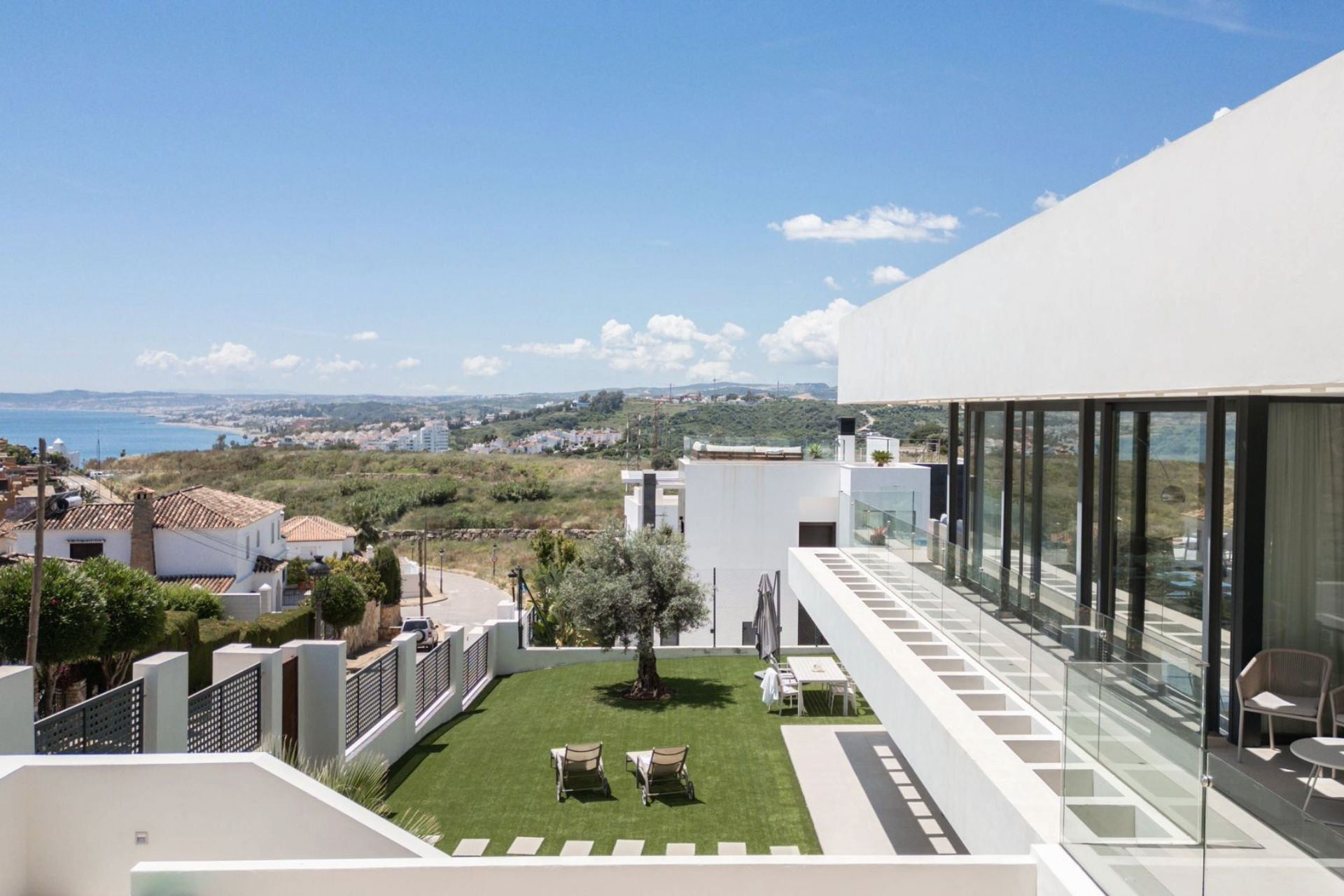 Image 2: Detached Villa For sale, Estepona, €2,195,000 [HFMs724625]