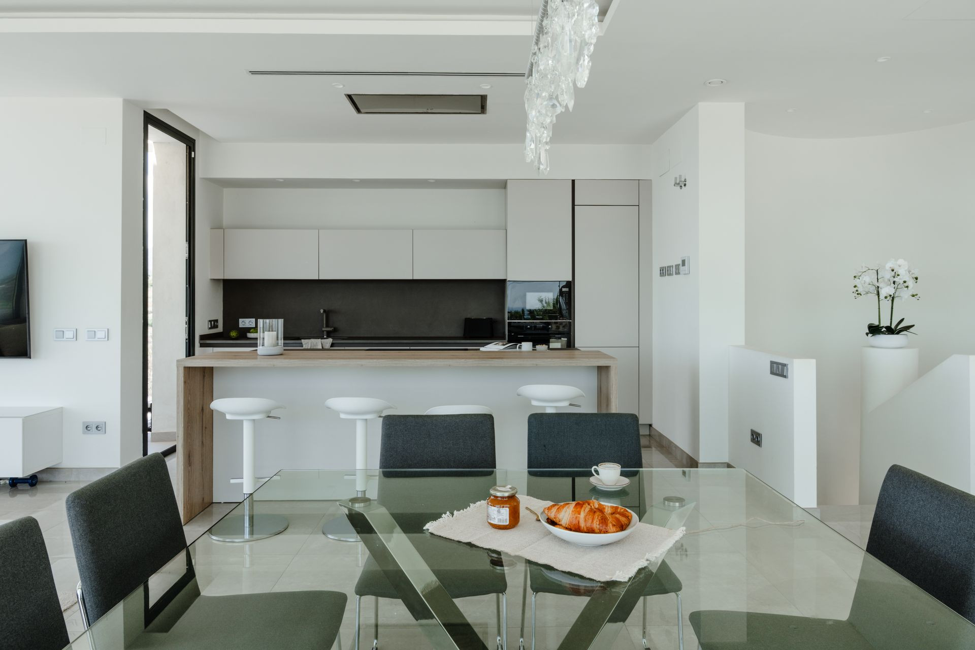 Image 10: Detached Villa For sale, Estepona, €2,195,000 [HFMs724625]
