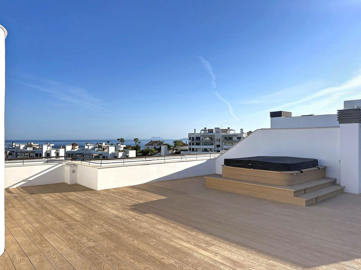 Image 24: Penthouse Duplex For sale, Estepona, €1,390,000 [HFMs724398]