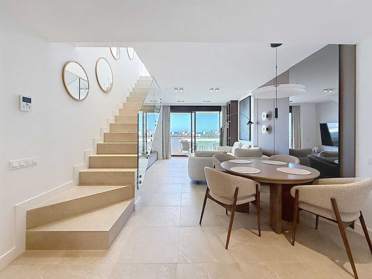 Image 9: Penthouse Duplex For sale, Estepona, €1,390,000 [HFMs724398]