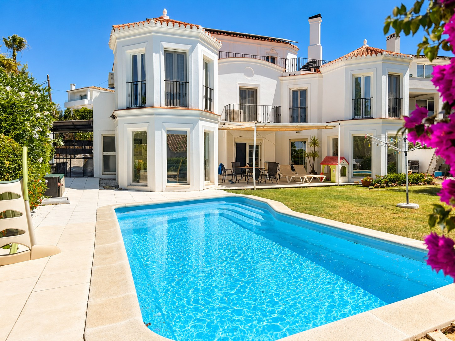 Image 0: Detached Villa For sale, Estepona, €1,995,000 [HFMs724000]