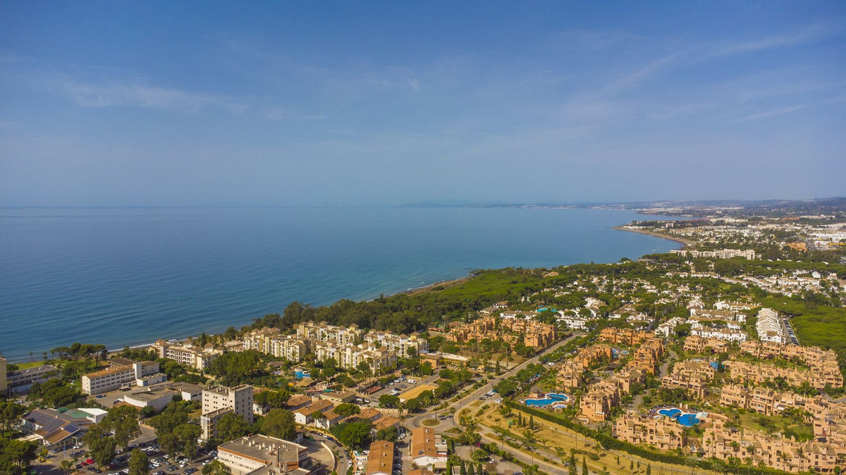 Image 48: Detached Villa For sale, Estepona, €2,650,000 [HFMs722973]